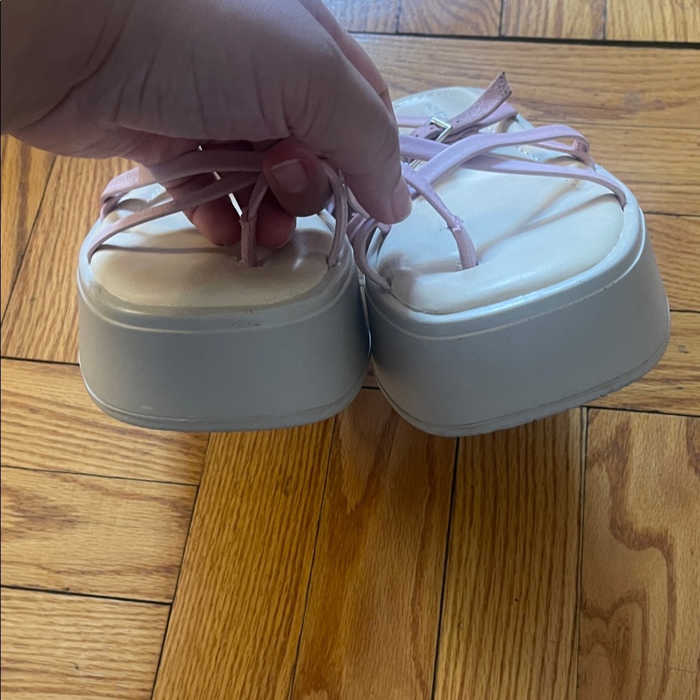 Vagabond Lilac Strappy Platform Sandals - Picture 5 of 12